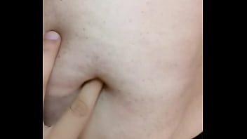 I love exploring a milf girl's navel