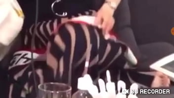 Japannese women fucking up skirt videos
