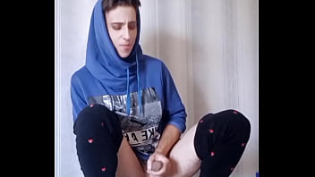 Sexy twink cums three times and expands his anal hole to the maximum