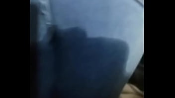 Laska posikała się w spodnie Laska posikała się w spodnie