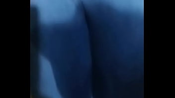 Laska posikała się w spodnie