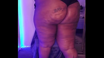 Big booty bbw femdom