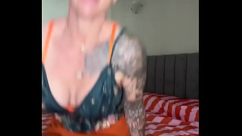 Masturbating for you with a cum countdown