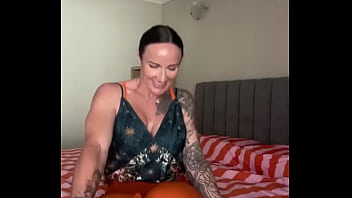 Masturbating for you with a cum countdown