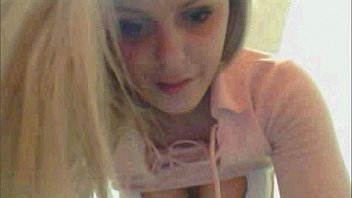 Hot b on cam in a public toilet