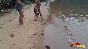 Sexo anal em alto mar