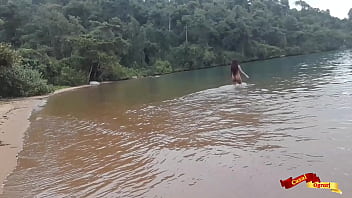 Sexo anal em alto mar