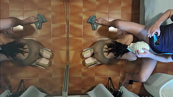 Preview naked milf with pantyhose and heels gives a blowjob with swallowing