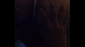 Satisfecho con su compra una tanguita mojada de mi esposa