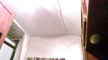 Putting them soft lips on the top