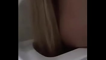 Cabelo jantar banheiro