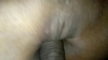 น้ำพุ่งออกมาจากควยเข้าไปในหีที่ยังไม่เคยถูกเย็ด