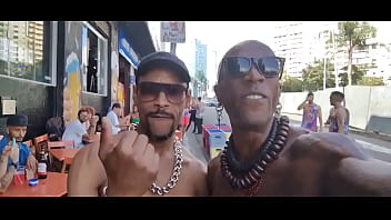 Ae genteeu e meu primo blackcriolo ofc em são paulo no mamadipça roosevelt socando 47 cm de pirocaquem tem coragem