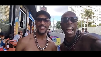 Ae genteeu e meu primo blackcriolo ofc em são paulo no mamadipça roosevelt socando 47 cm de pirocaquem tem coragem
