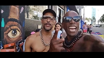 Ae genteeu e meu primo blackcriolo ofc em são paulo no mamadipça roosevelt socando 47 cm de pirocaquem tem coragem