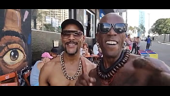 Ae genteeu e meu primo blackcriolo ofc em são paulo no mamadipça roosevelt socando 47 cm de pirocaquem tem coragem