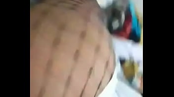 Gostosa mostrando o rabetão