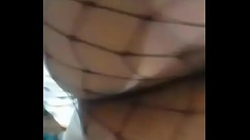 Gostosa mostrando o rabetão