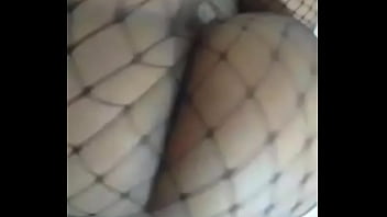 Gostosa mostrando o rabetão