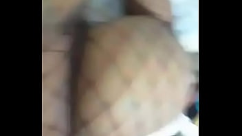 Gostosa mostrando o rabetão