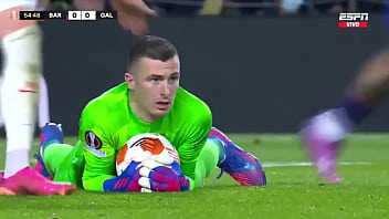 Iñaki deja meterte un gol