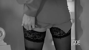 Big porcelain proxy prick pleases her pussy solo noon lovin'