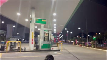 Frentista caiu na net fodendo com gerente no posto