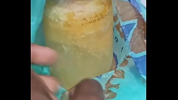 O que você tem no teu congelador eu tenho 500ml de porra congelada