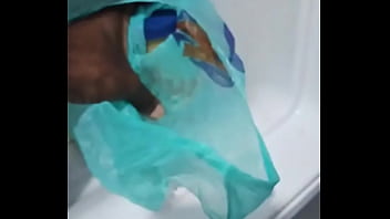 O que você tem no teu congelador eu tenho 500ml de porra congelada