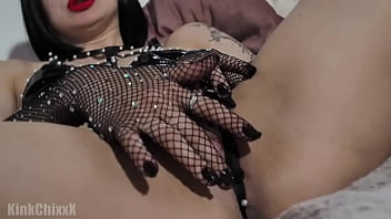 Madison quinn masturbates