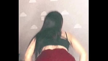 Gostosa isaabreuw rebolando muito