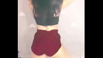 Gostosa isaabreuw rebolando muito