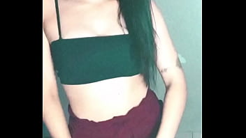 Gostosa isaabreuw rebolando muito