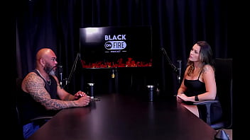 A família virou a cara gravou com carlos urach grava com assinantes e o que ela tem vontade de gravar agatha mama watch sheer red