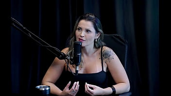 A família virou a cara gravou com carlos urach grava com assinantes e o que ela tem vontade de gravar agatha mama watch sheer red