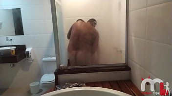 Vai seu gordo do pau pequeno me fode logo e tira essa tonelada de cima de mim Vai seu gordo do pau pequeno me fode logo e tira essa tonelada de cima de mim