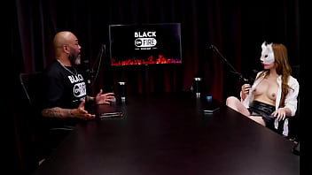 Teve um burnout pós pandemia foi trabalhar como acompanhante de luxo fez 50 mil no mês e o que faz no tempo livre victoria rubro watch sheer red