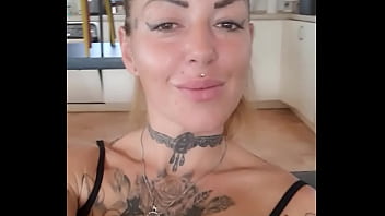 Une bonne journée à vous mes amours demain soir je serai en live à 21h30 Une bonne journée à vous mes amours demain soir je serai en live à 21h30