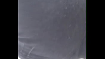 Tocándome mi enorme booty