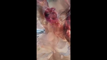 Strip na lancha em cabo frio rj