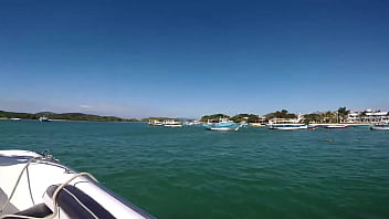 Strip na lancha em cabo frio rj