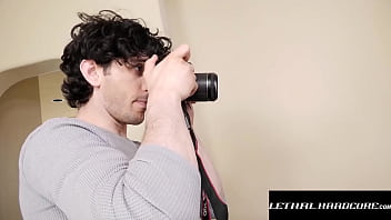 Tiny latina reyna pleads with lusty agent for hard thrusting