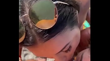 Amigas Procuravam Um Pau Para Sentar Enquanto Cornos Bebiam Sem Dar Atenção Dei O Que Elas Tanto Queriam Uma Grande Rola Pt 1 thumbnail