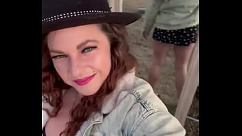 Appalachian girl with a big heart and a big butt to match proud of where i'm from and what i've got ️