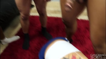 We first filled up mi ha with several cumshots and creampies after which we did our infamous blowbang she absolutely fucking loved it