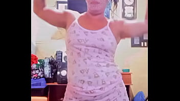 Favelada bem gostosinha com fantasia