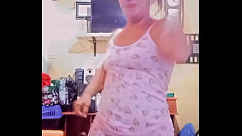 Favelada bem gostosinha com fantasia