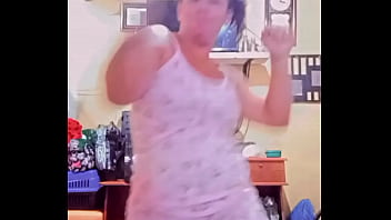 Favelada bem gostosinha com fantasia