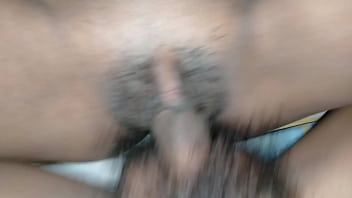 น้ำพุ่งเข้ารูหีเพื่อนสาวอย่างรุนแรง