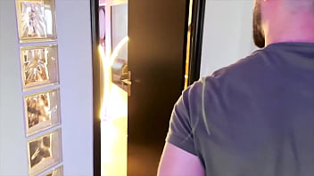 L’infidélité de sophia finalement récompensée